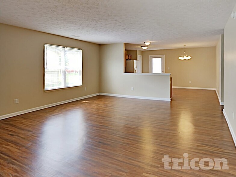 Building Photo - 2940 Armaugh Dr