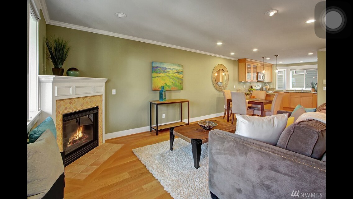 Building Photo - 108 17th Ave