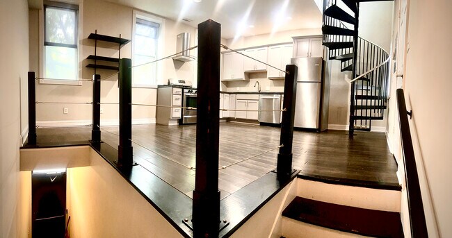 Kitchen and Living room space - 1926 Fleet St