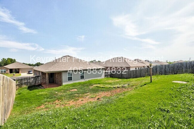 Building Photo - 3516 SE 94th St