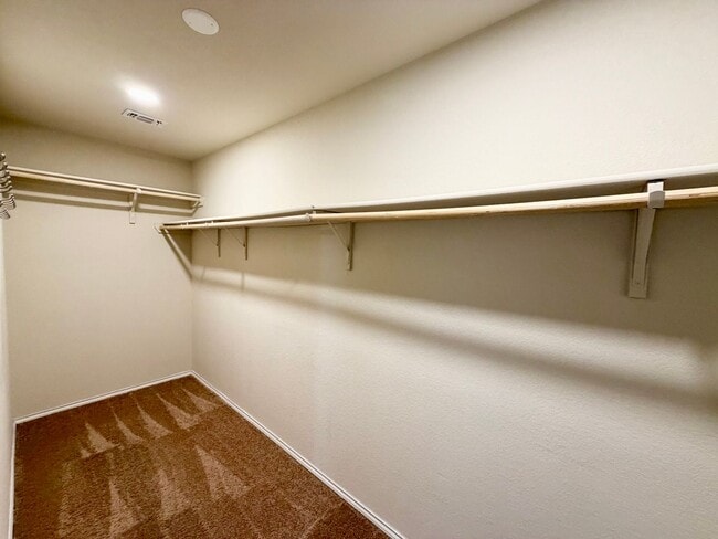 Building Photo - Beautiful 4 Bedroom Home in Park Meadows – Available December 1st!