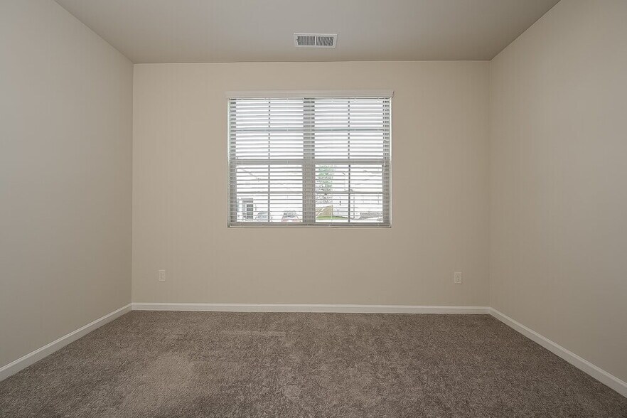 Building Photo - 316 Hamilton Pointe Dr