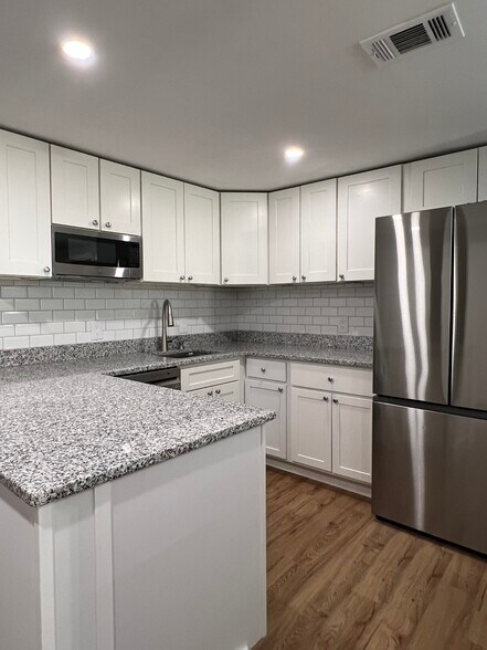 Kitchen - 2029 Maryland Ave