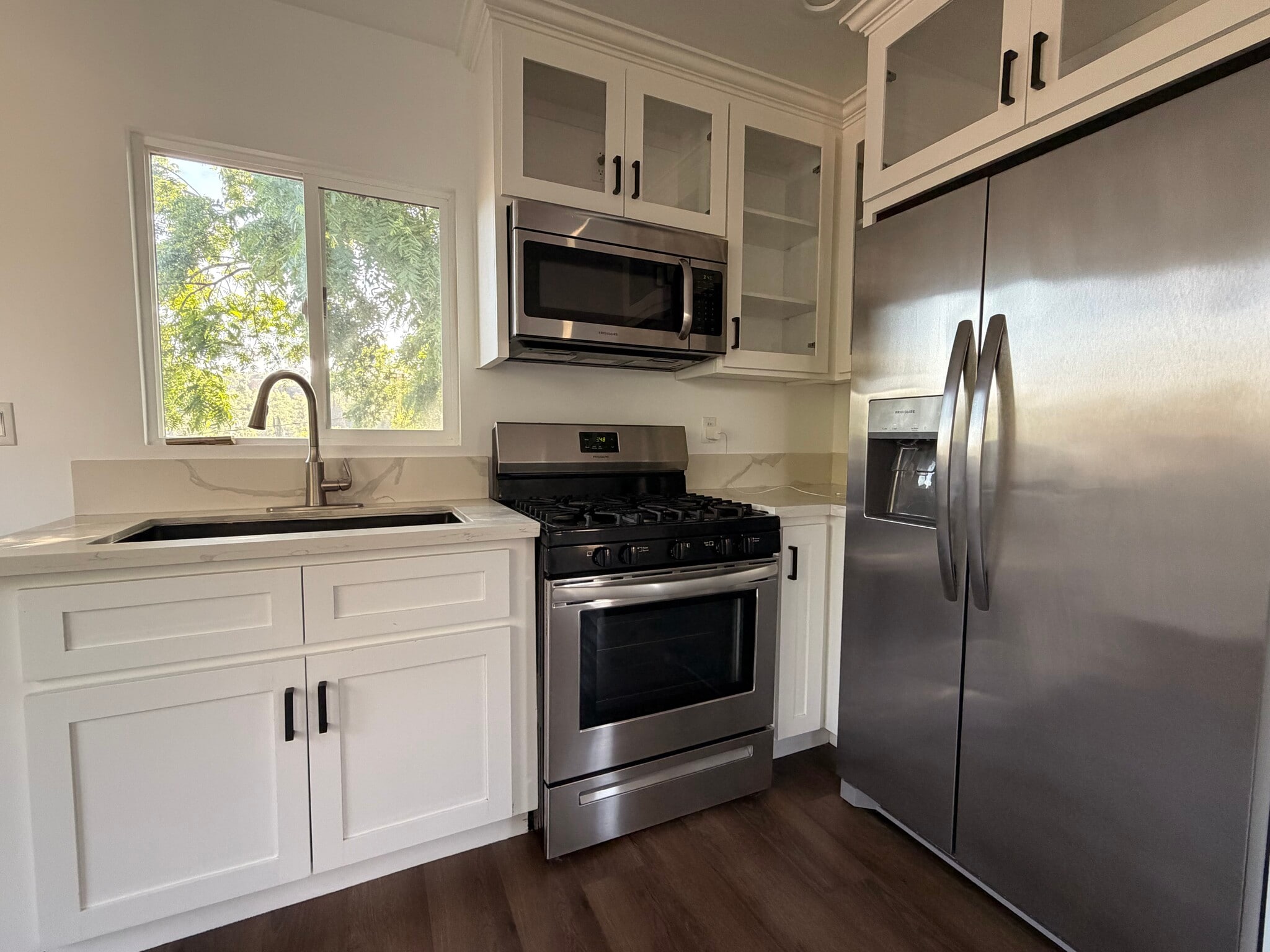 Building Photo - 4912 Mendota Ave