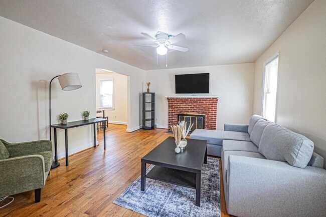 Building Photo - 8411 Potomac Ave