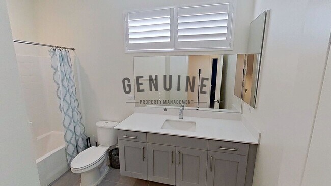 Building Photo - Beautifully Furnished 3Bd 3.5Ba Condo in Costa Mesa