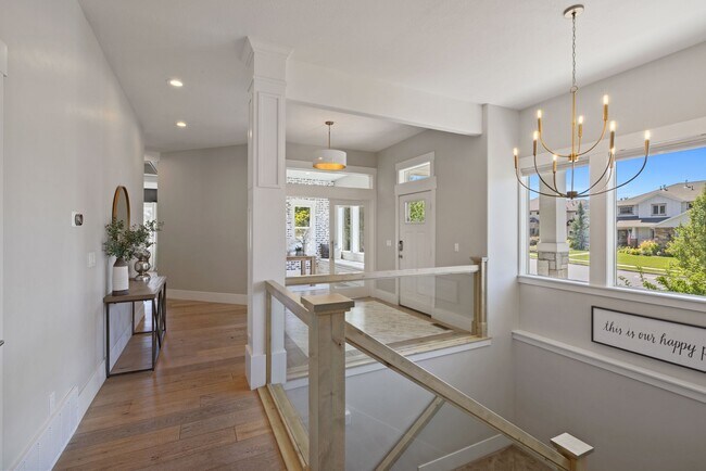 Building Photo - 5976 Woodshire Ln