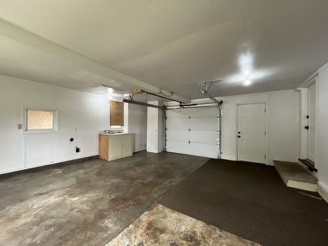 Building Photo - Comfortable Country Retreat on Verboort Road with .22-Acre Lot with Garage and Covered Parking