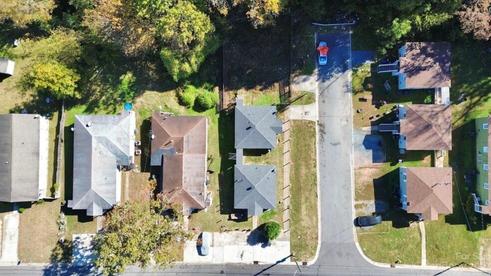 Building Photo - 2300 Augusta St