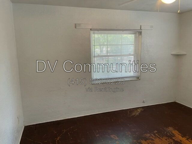 Building Photo - 888 14th Ave S