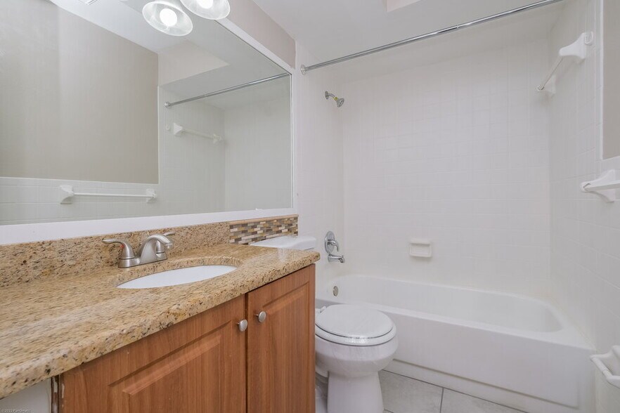 Building Photo - 3351 Tuckahoe Pl