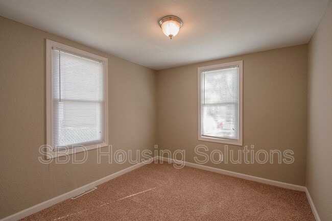 Building Photo - 1740 Sinnott Cir