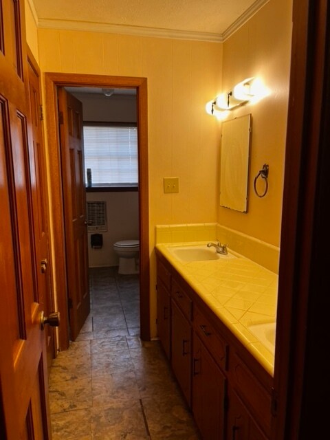 Building Photo - 2306 Quail Hollow Dr