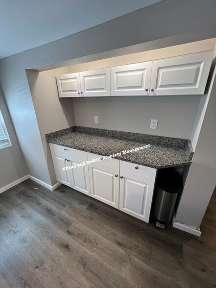 Building Photo - 1 Bed/1 Bath - Unit 1