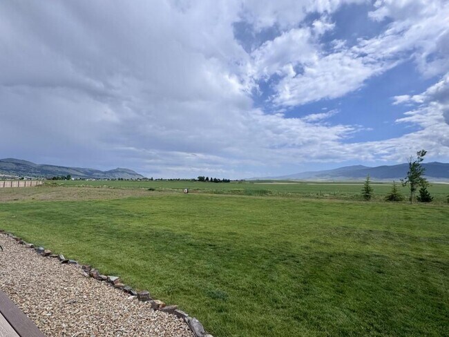Building Photo - 2256 Spring Wheat Lp