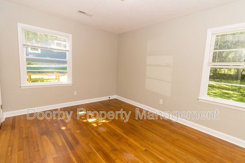 Building Photo - 26 Paulmar Dr