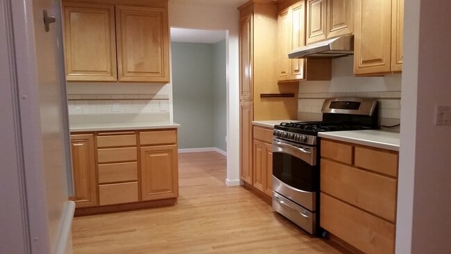 Building Photo - Cozy 4 beds with huge bonus room in Bellevue