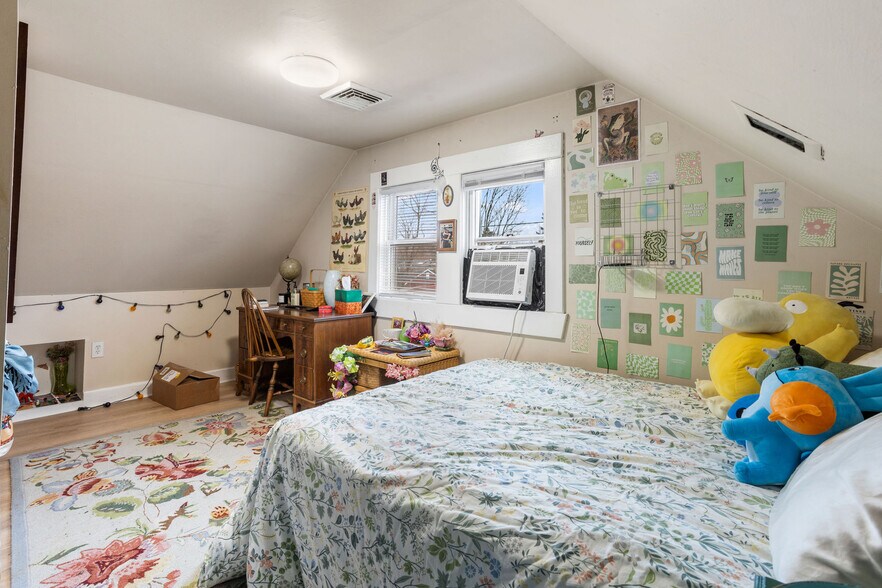 Building Photo - 14 Allison Ave