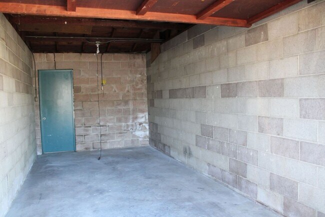 Building Photo - 4216 Nevin Ave