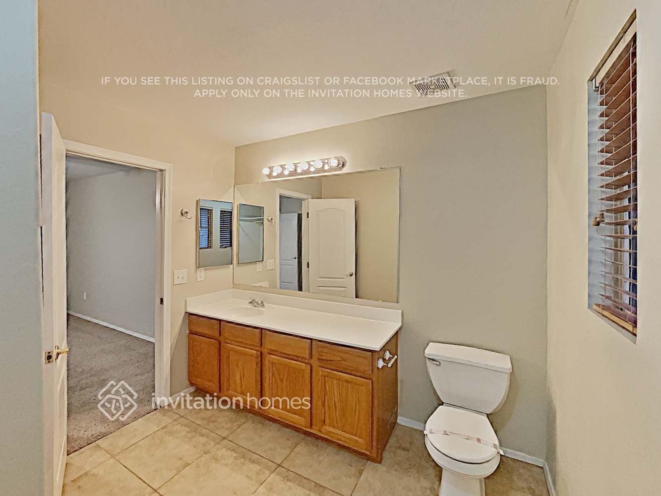 Building Photo - 10638 E Olla Ave