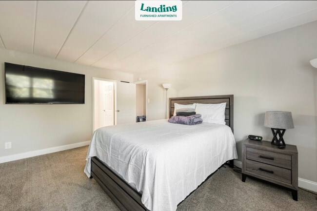 Building Photo - 801 Cooper Landing Rd