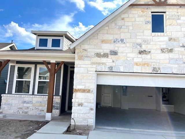 Building Photo - 302 Marjorie Dr