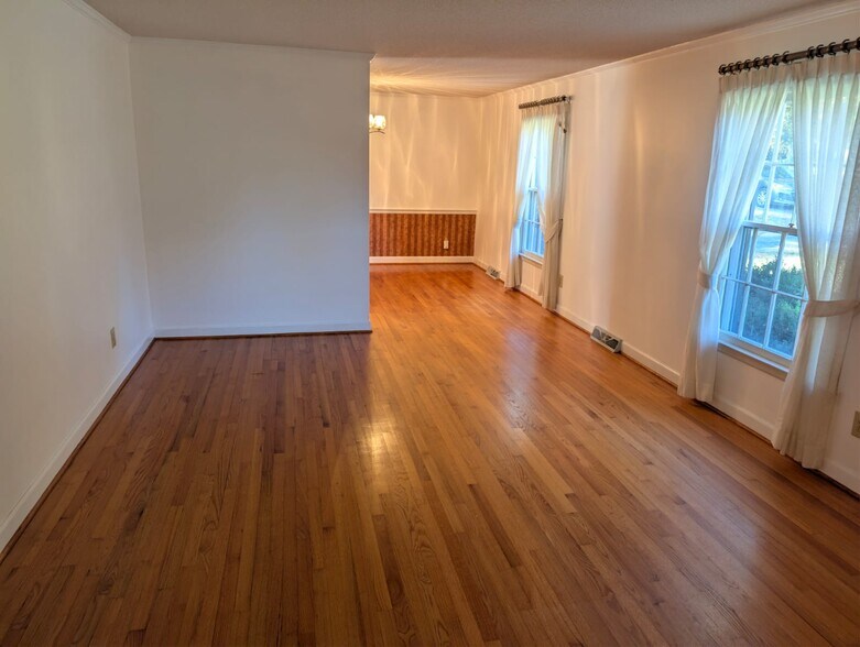 Building Photo - 8913 Oneal Rd