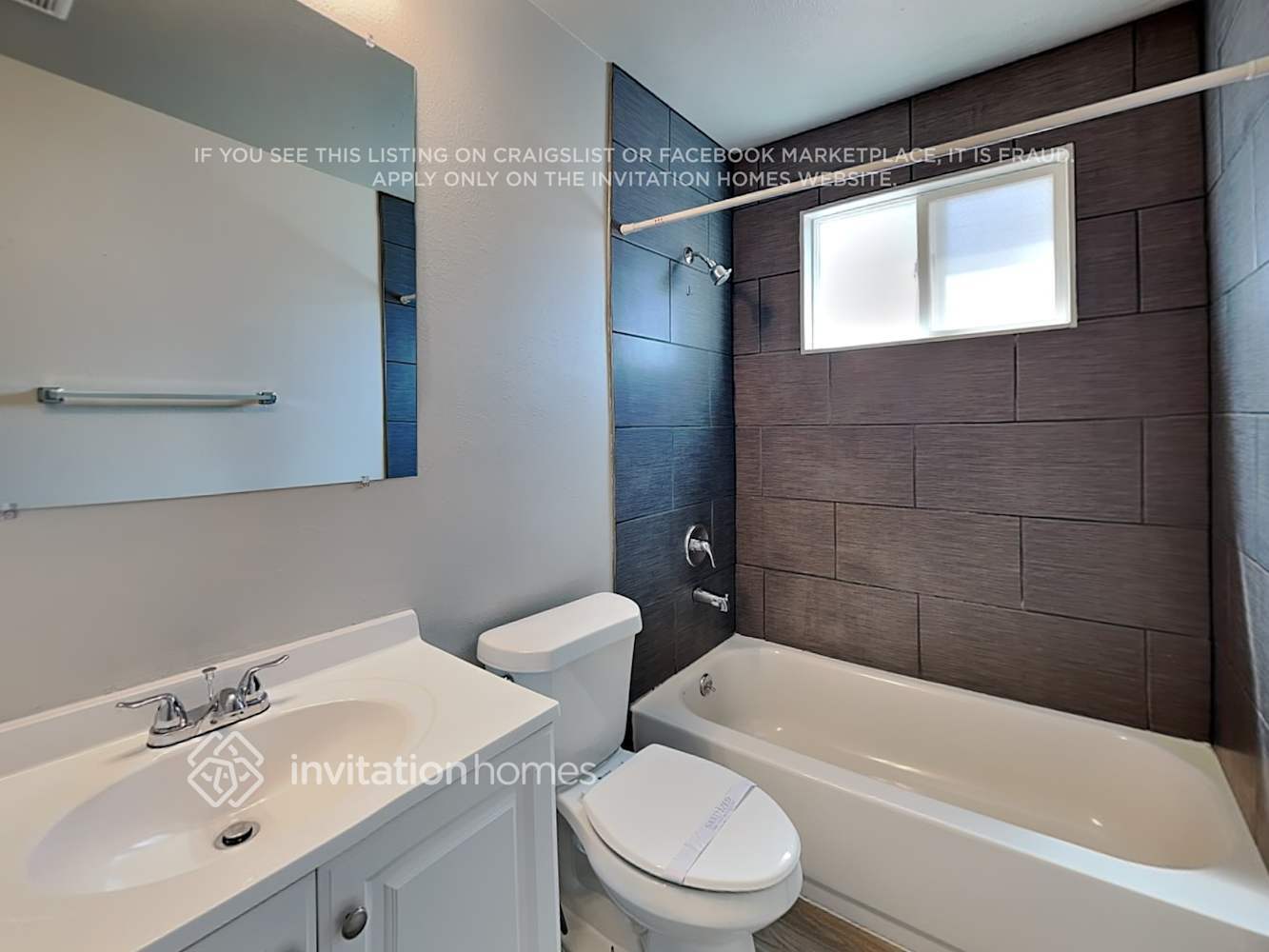 Building Photo - 4895 S Pagosa Cir