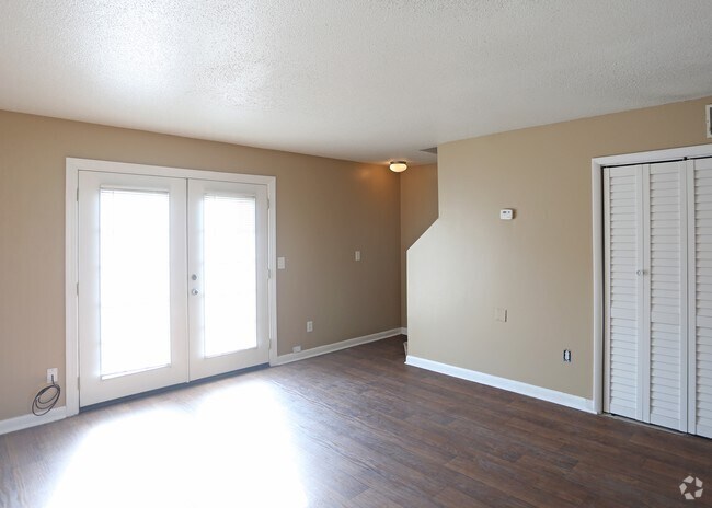 2Br, 2.5Ba - Avalon Cove Townhomes