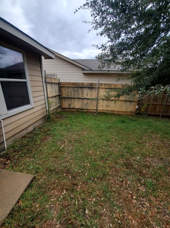 Building Photo - Location....Location....Location....