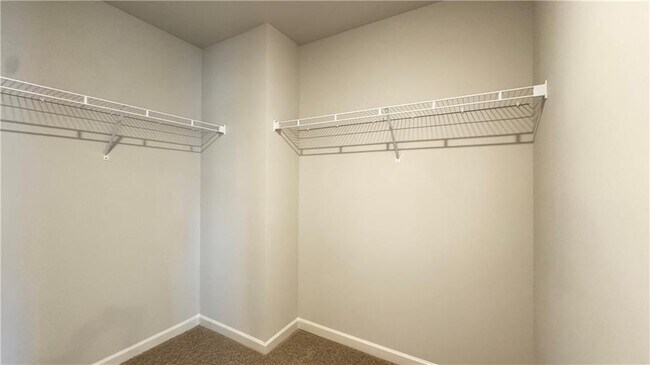 Building Photo - 3190 Greyton Dr