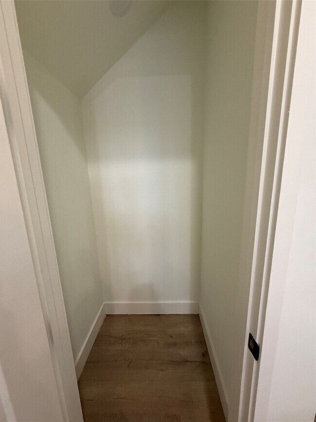 Building Photo - 1815 McKee St