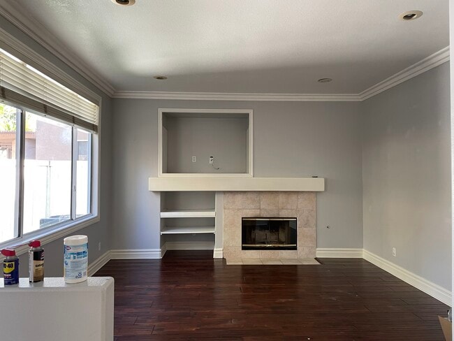 Building Photo - 5749 E Pinyon Pine Dr