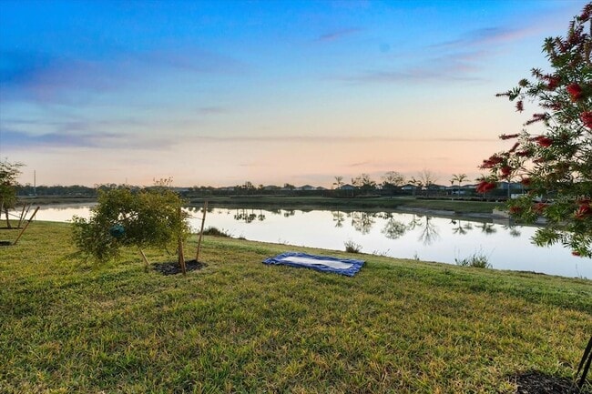 Building Photo - 8792 Winter Breeze Wy