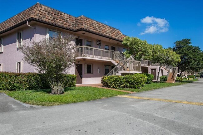 Building Photo - 10557 NW 10th St