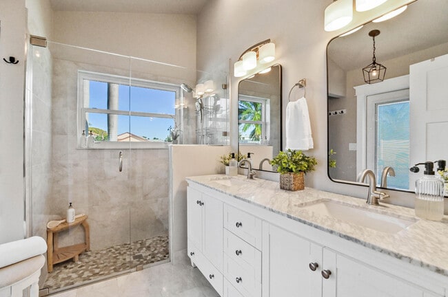 Building Photo - 6357 Terra Rosa Cir