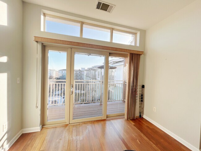 Building Photo - 4 Repton Pl