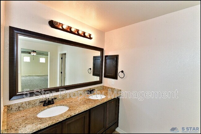 Building Photo - 2840 Tierra De Moyo Pl
