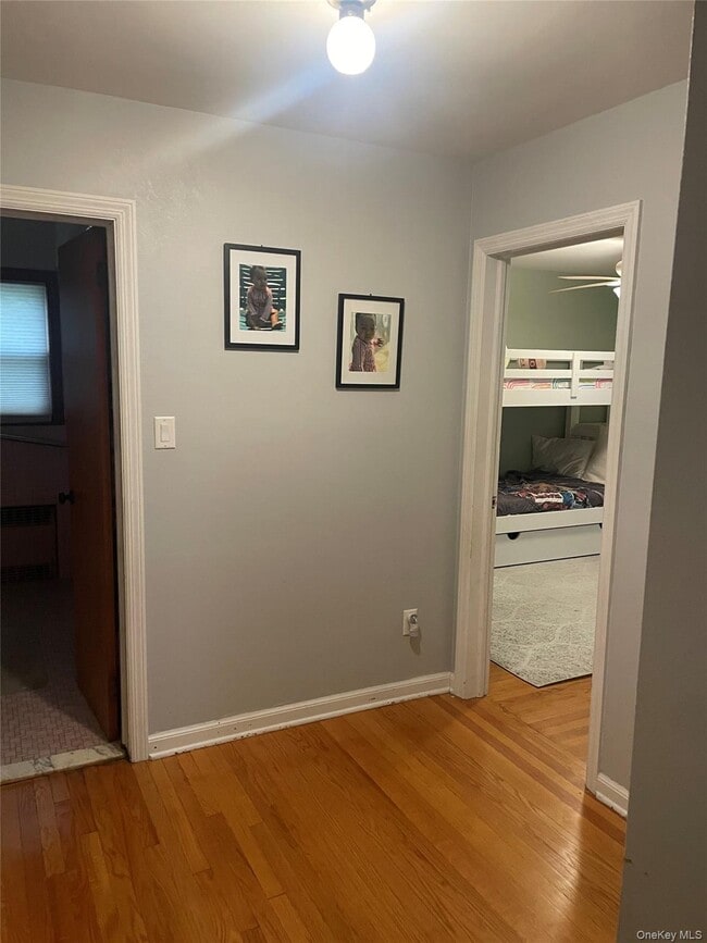 Building Photo - 291 N Little Tor Rd