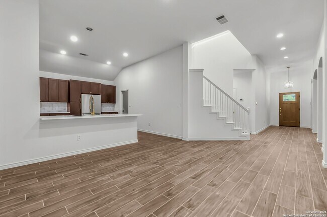 Building Photo - 111 Westwood Way