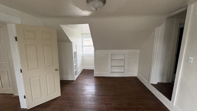 Building Photo - 110 S 4th St