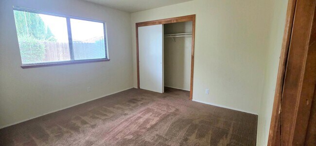 Building Photo - 1010 Nez Perce Dr