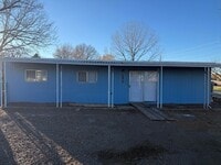 Building Photo - Corner Home with Willow Lake View