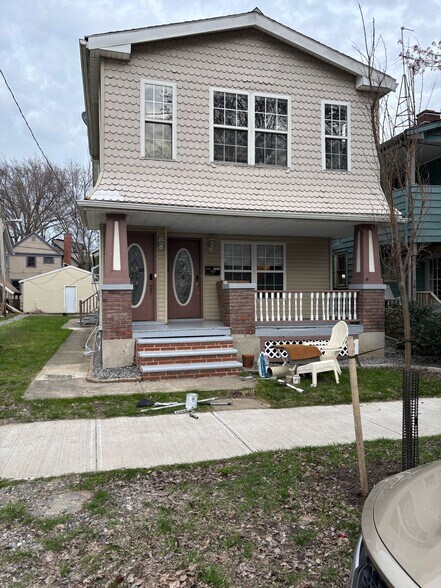 Primary Photo - 1815 W 47th St