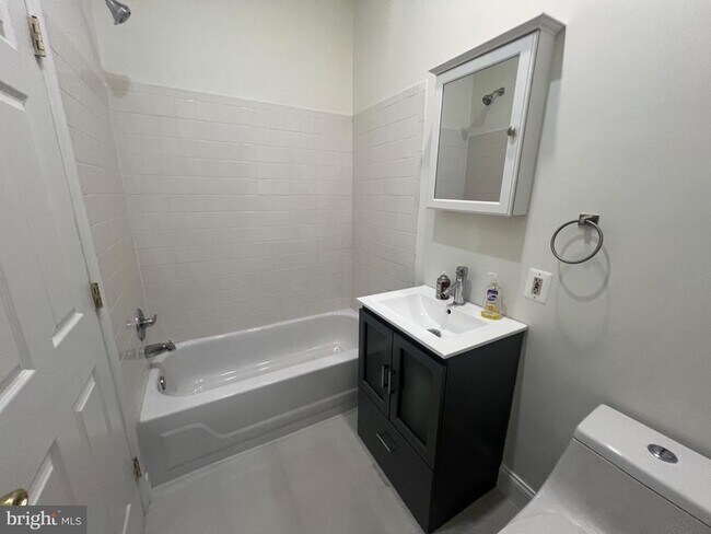 Building Photo - 1324 H St NE