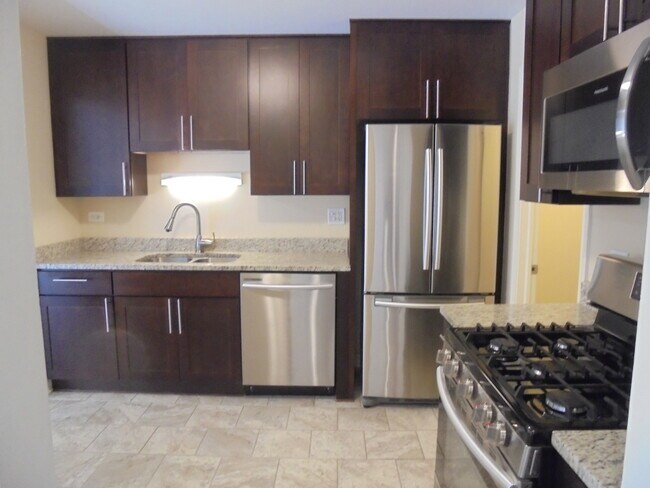 Building Photo - 1534 Springview Ct
