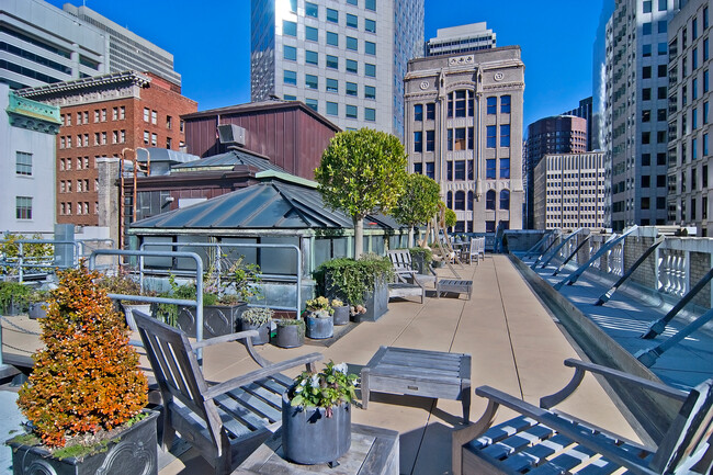 Building Photo - 201 Sansome St