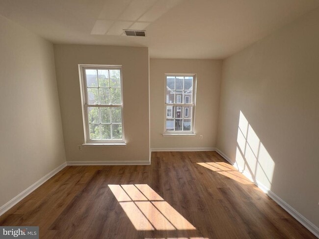 Building Photo - 24652 Kings Canyon Square