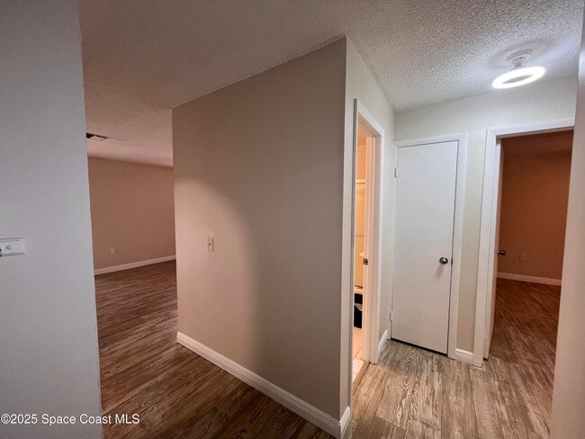 Building Photo - 217 San Juan Cir