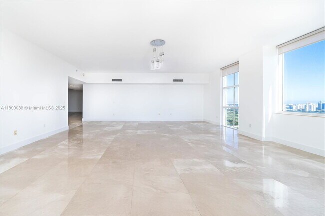 Building Photo - 3330 NE 190th St